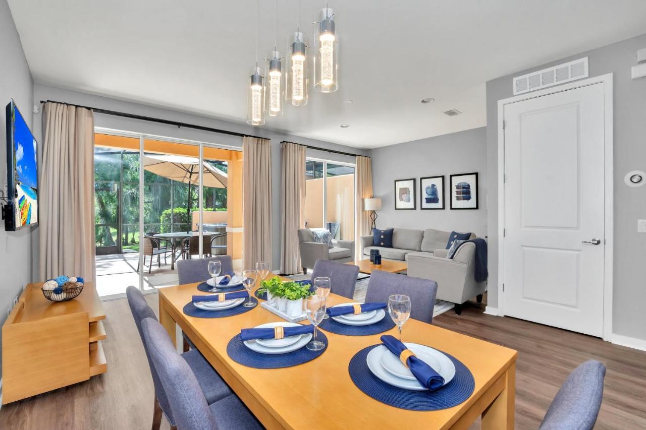 Upscale 2Br Lakefront Townhome - Private Hot Tub! Orlando Ngoại thất bức ảnh
