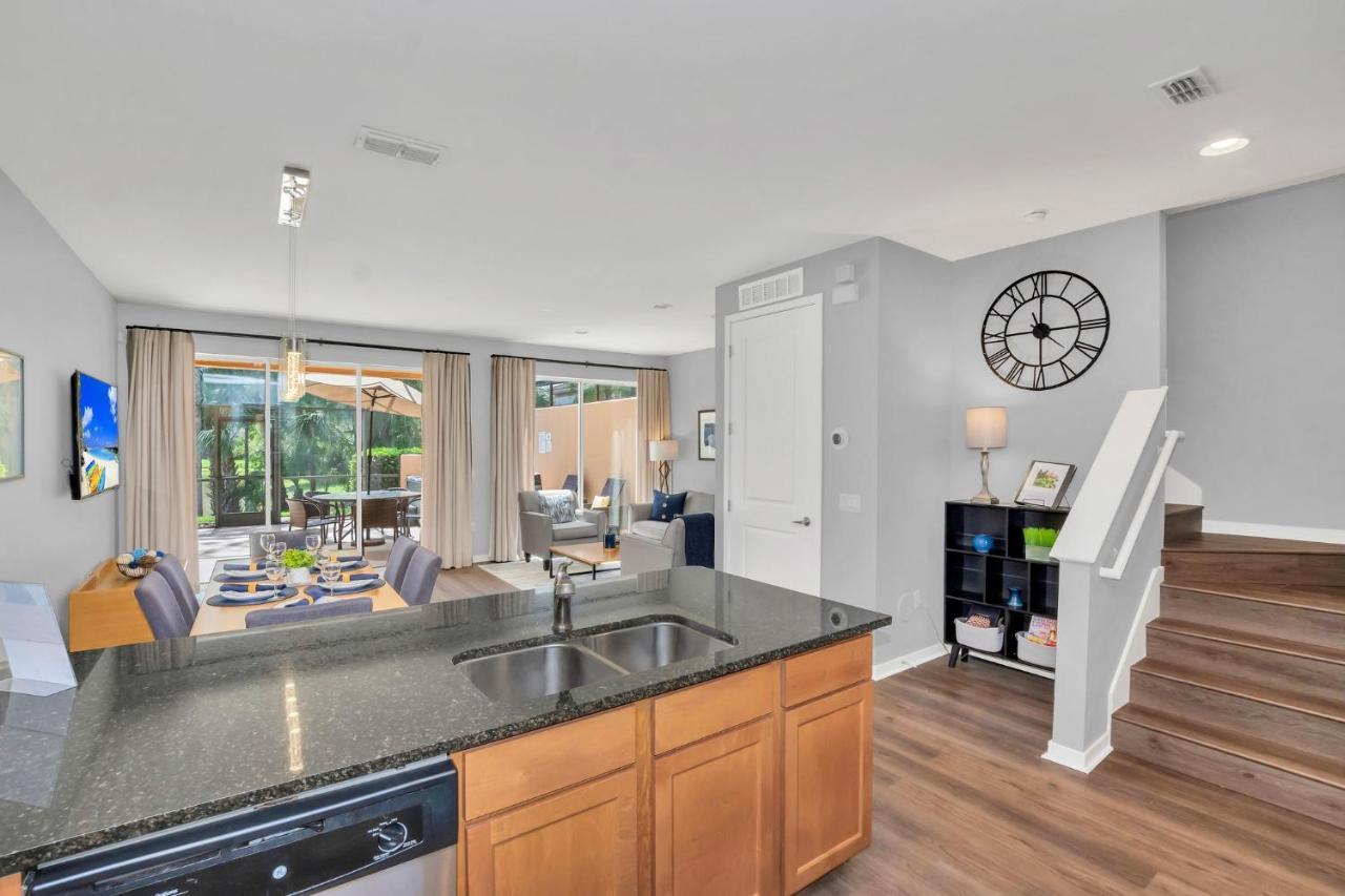 Upscale 2Br Lakefront Townhome - Private Hot Tub! Orlando Ngoại thất bức ảnh